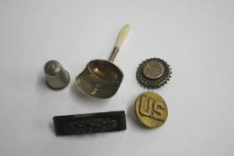 Small silver scoop, thimble etc.
