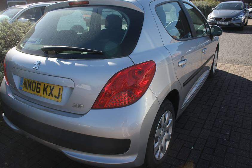 A Peugeot 2002, 207, 1360cc, petrol, no tax, not test, 16608 miles - Image 10 of 11