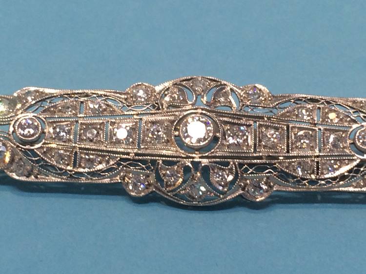 A diamond set white metal brooch - Image 3 of 3