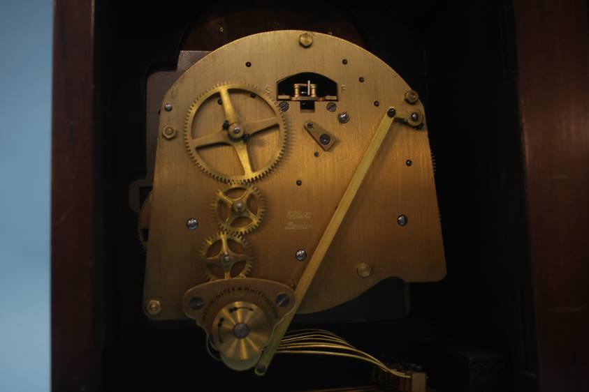 A walnut cased Elliot mantle clock - Image 2 of 6
