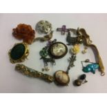 Bag of assorted jewellery, cameos etc.