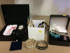 Assorted jewellery etc.