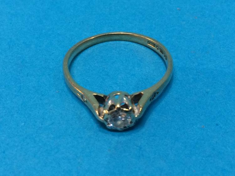 A 9ct diamond ring, size K, weight 1.5g