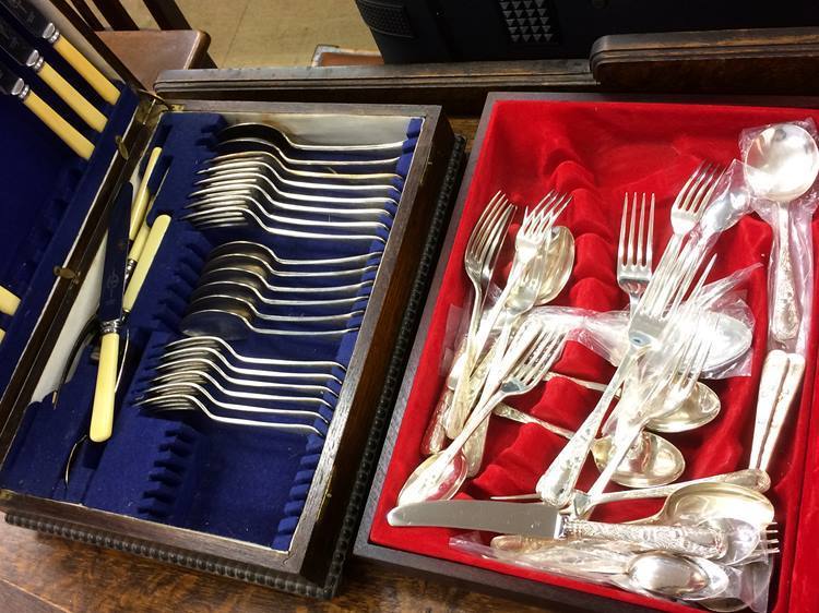 Two canteens of cutlery - Image 2 of 3