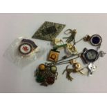 Bag of assorted jewellery