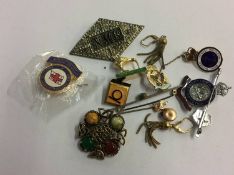 Bag of assorted jewellery