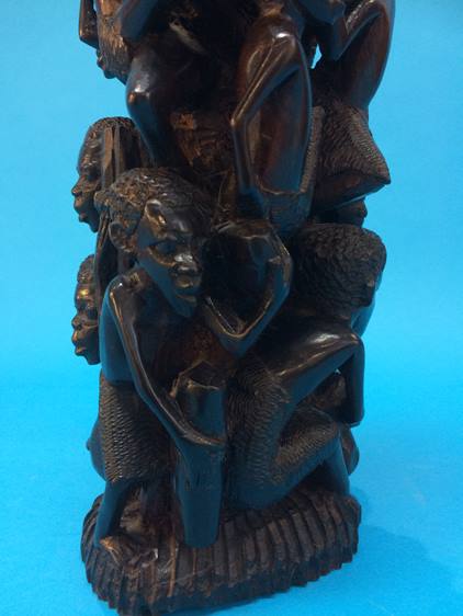 A carved African hardwood figure group - Image 4 of 6