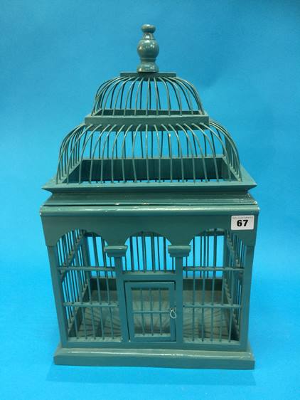 A bird cage