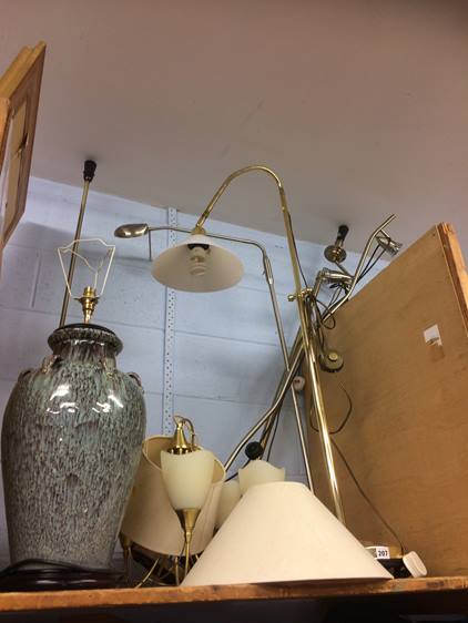 Quantity of lamps