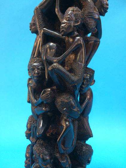 A carved African hardwood figure group - Image 5 of 6