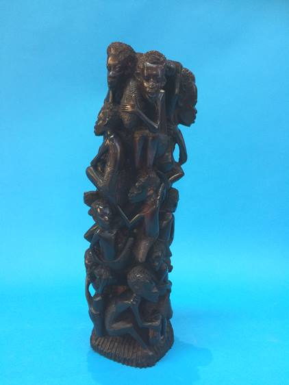 A carved African hardwood figure group - Image 2 of 6