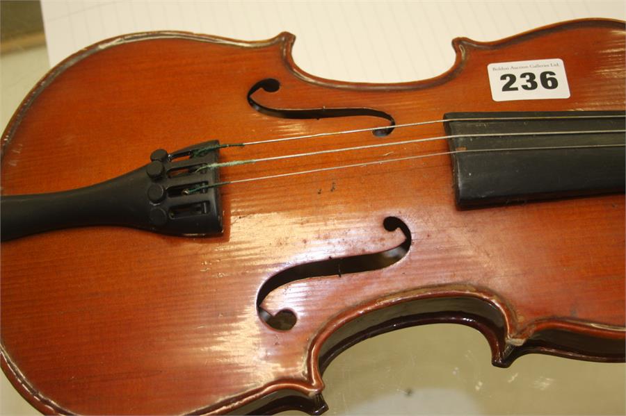 Violin and bow - Image 11 of 11