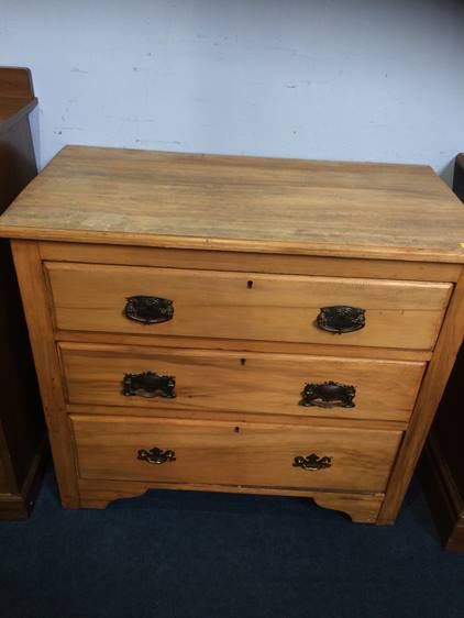 Edwardian chest of drawers