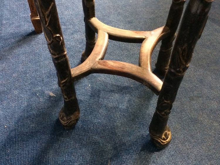 A carved Oriental hardwood plant stand, with inset marble top - Image 15 of 15