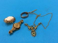 Quantity of assorted gold jewellery etc.