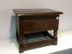 Oak stool with rising lid