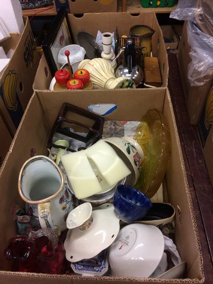 Two boxes of assorted china