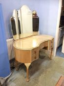 Dressing table