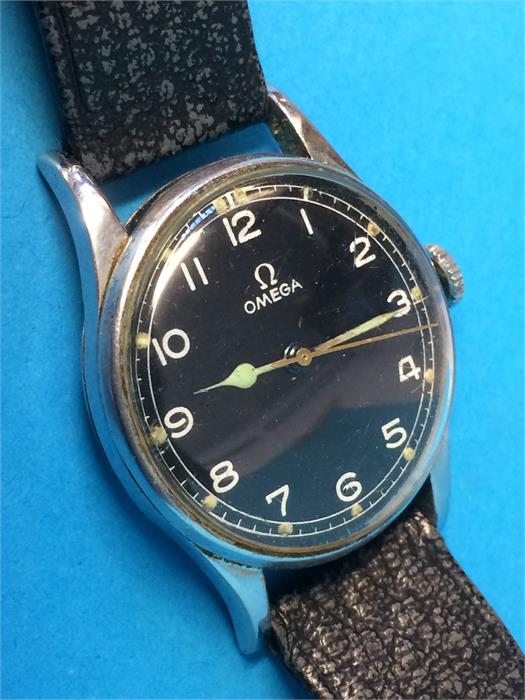 A Gents Omega wristwatch, (32.6mm diameter approx.), case inscribed 'A.M. 6B/159, 8170/43 - Image 4 of 4
