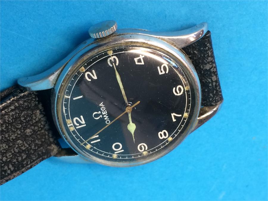 A Gents Omega wristwatch, (32.6mm diameter approx.), case inscribed 'A.M. 6B/159, 8170/43 - Image 2 of 4