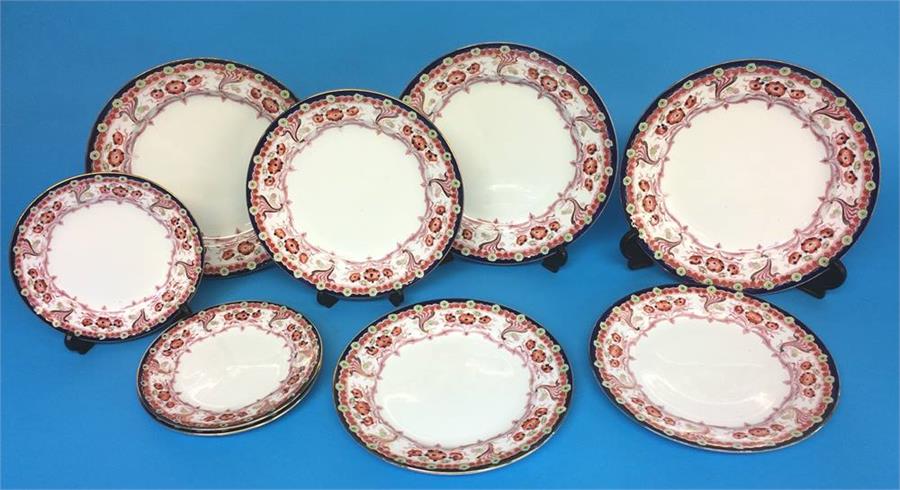 A large Malvern pattern dinner service - Image 3 of 4