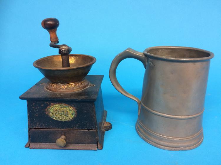 A pewter 'Quart Tankard' and a coffee grinder