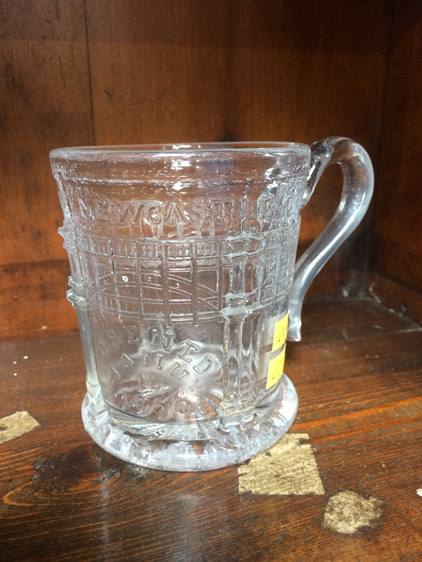 A North East glass 'Newcastle High Level Bridge' commemorative glass tankard