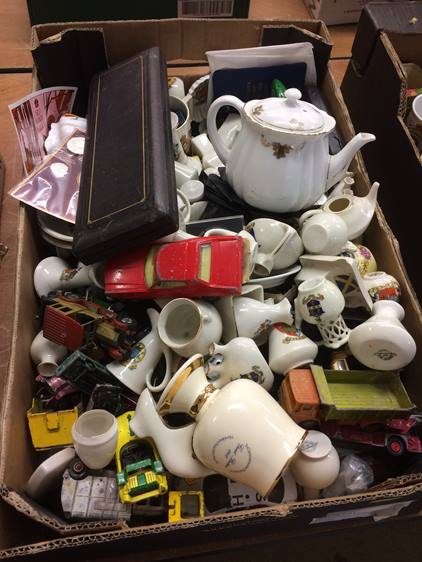 Tray of assorted, crested ware etc.