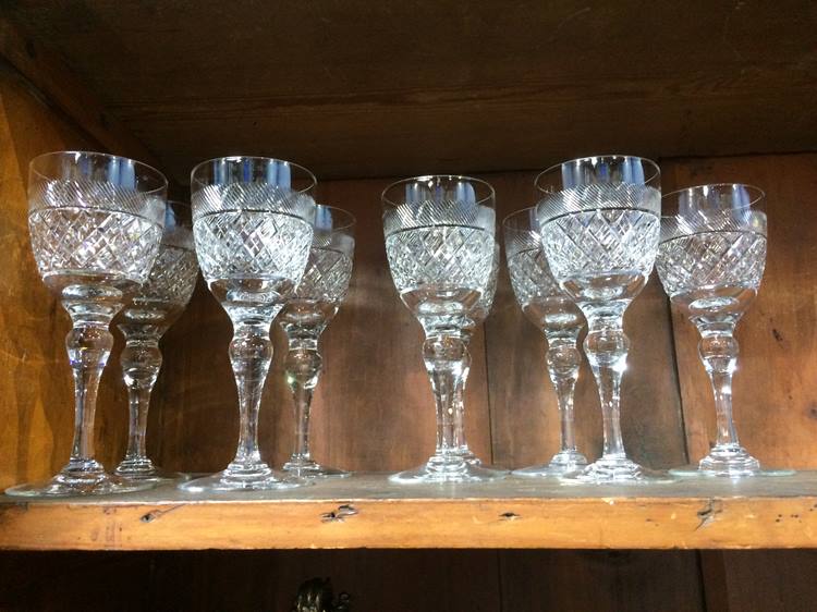 A set of 15 Tudor crystal glasses - Image 2 of 3