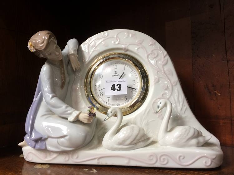 A Lladro swan clock, numbered 5777 - Image 2 of 2