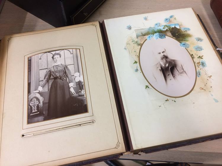 Two Edwardian photo albums - Image 5 of 5