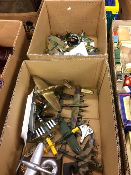 Quantity of Military models etc. in two boxes - Image 4 of 6