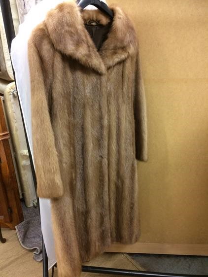 Fur coat - Image 2 of 2