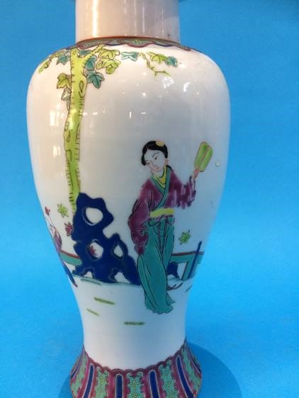 A Chinese blue and white octagonal vase decorated with landscapes, a Chinese blue and white flower - Image 19 of 20