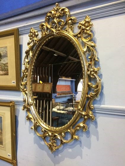 A gilt oval mirror and console table - Image 3 of 3