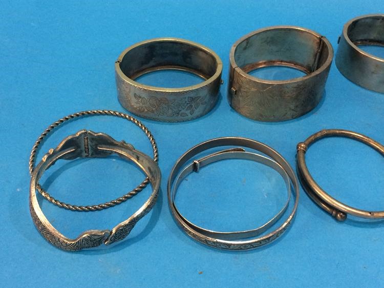 11 silver bangles - Image 2 of 3