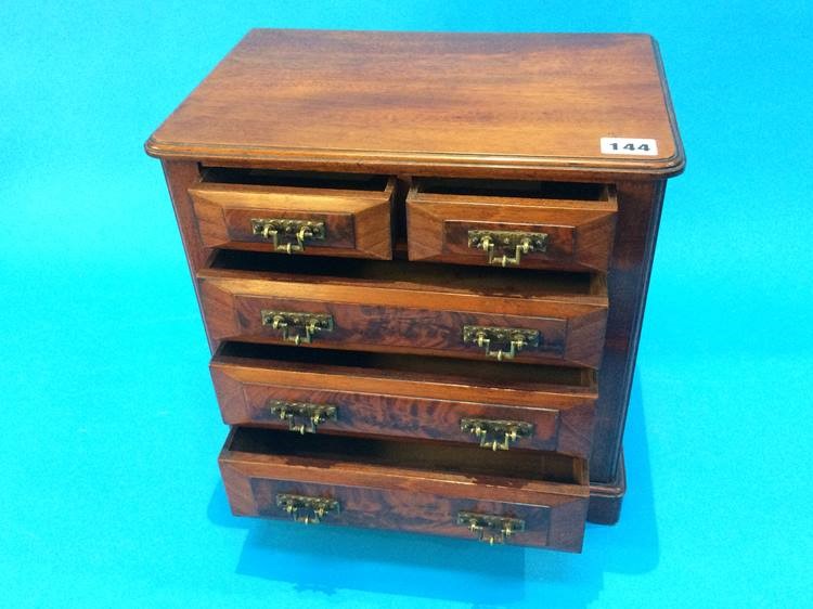 An Edwardian miniature apprentice price mahogany chest of two short and three long graduated - Image 4 of 8