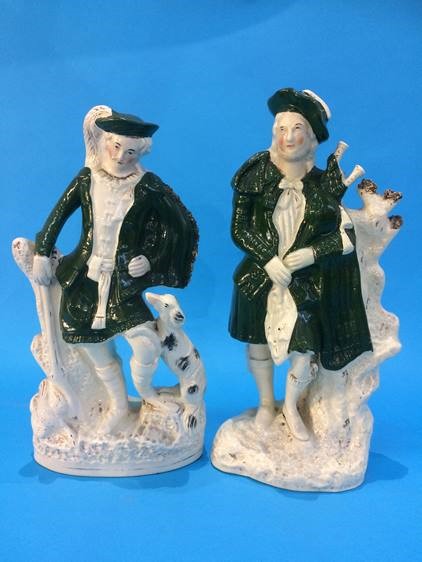 A pair of Staffordshire figures of Highlanders - Image 2 of 2