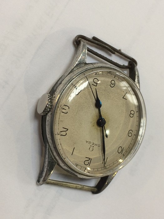 A military issue Omega wristwatch, the case stamped H 5 8 8309 - Image 11 of 13