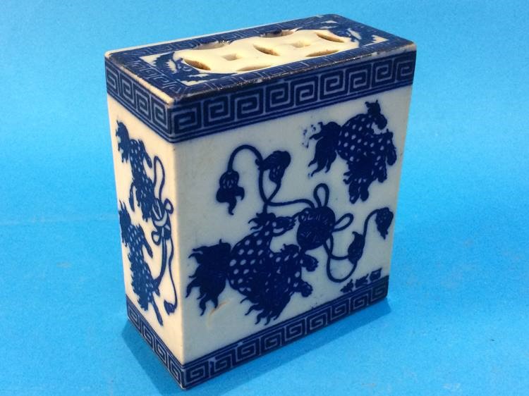 A Chinese blue and white octagonal vase decorated with landscapes, a Chinese blue and white flower - Image 6 of 20