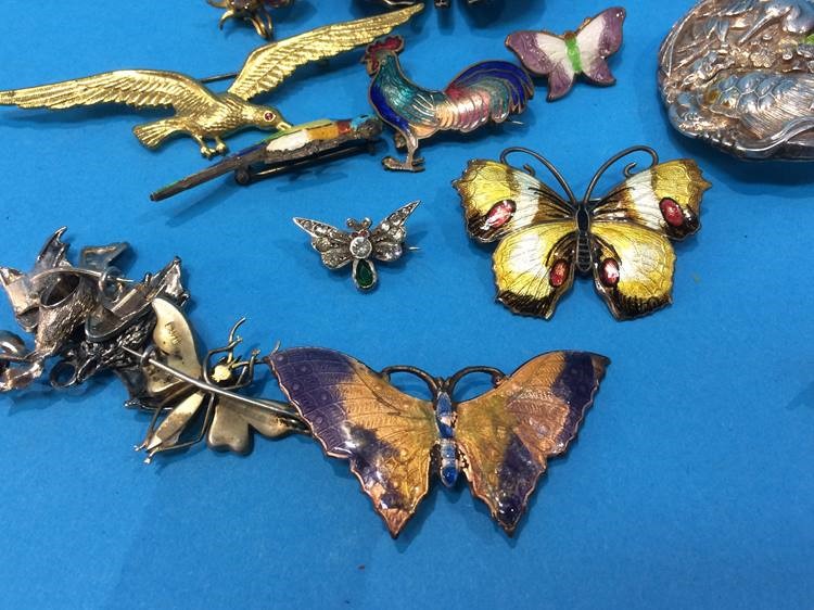 17 assorted Insect and Bird brooches - Image 2 of 3