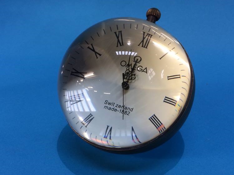 An Omega style desk clock