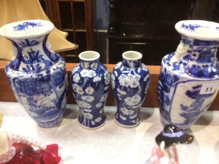 Two pairs of Oriental vases - Image 2 of 2