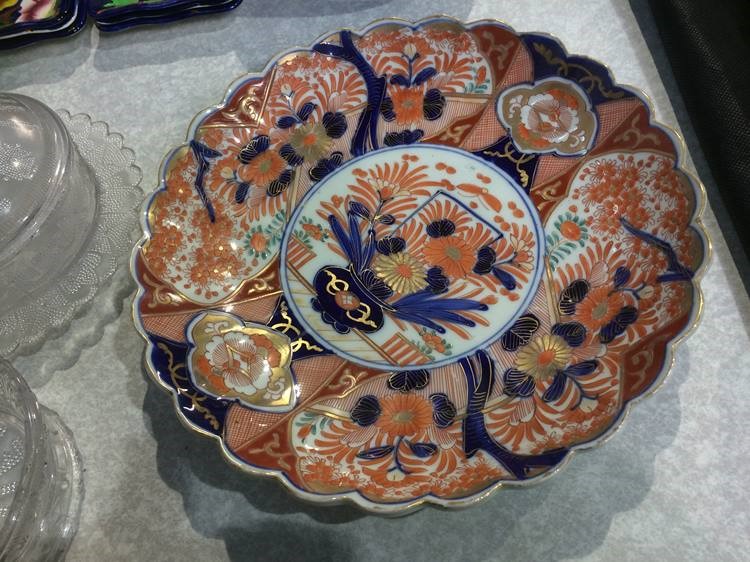 Four Imari plates - Image 3 of 3