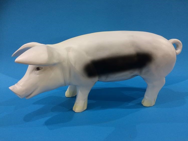 Model of a pig - Image 2 of 2