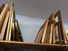 A shelf of pictures
