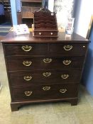 A Georgian mahogany straight front chest of drawers