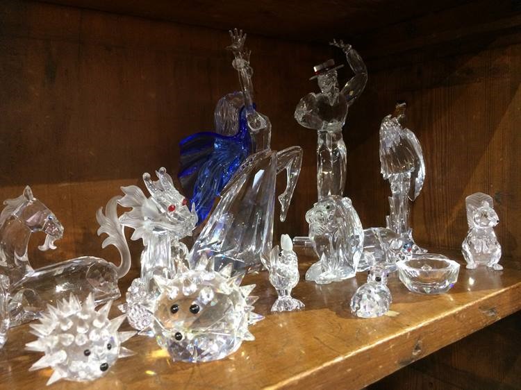 A large collection of Swarovski and other glass - Image 4 of 4