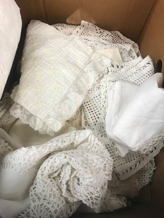 Two boxes of table cloths - Image 2 of 7