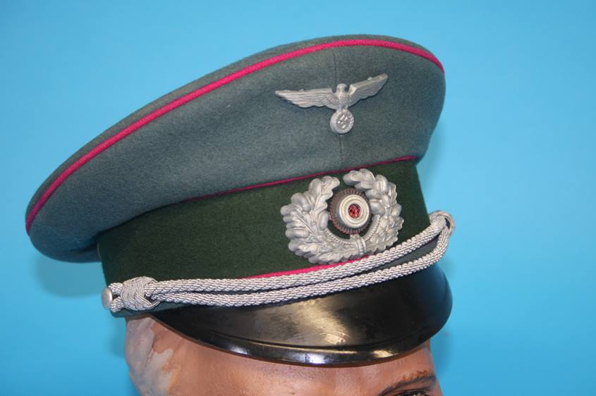 A German Signals General Staff / Veterinary Officer's visor cap, stamped Erel Sonderklasse Berlin,
